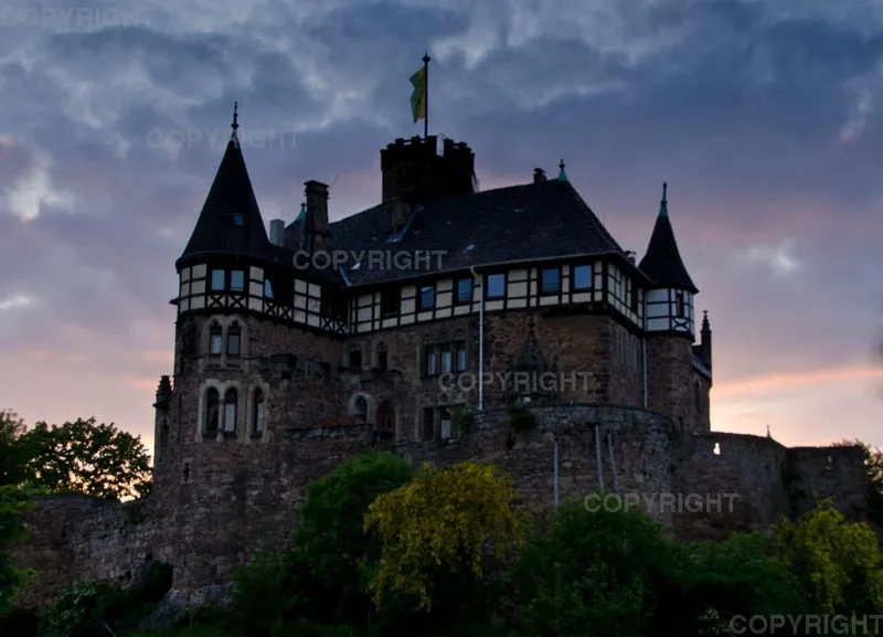 Schloss Berlepsch (Hessen) in der Dämmerung