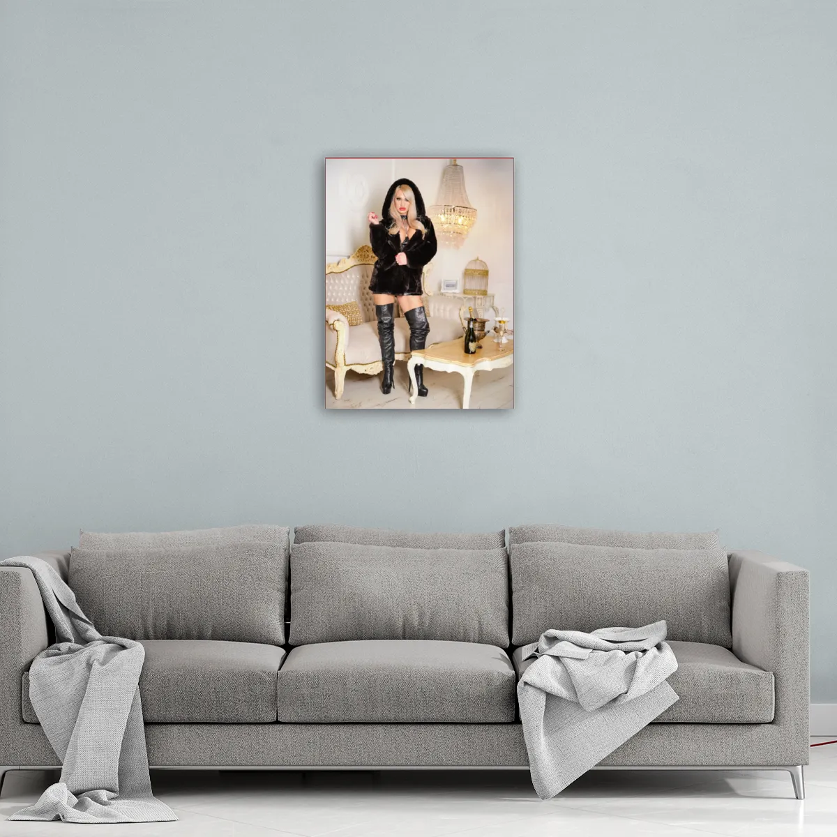 Premium Canvas "Toxic Beauty"