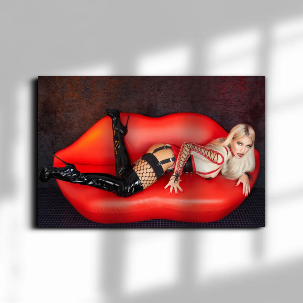 Premium Canvas "Red Lounge" XXL