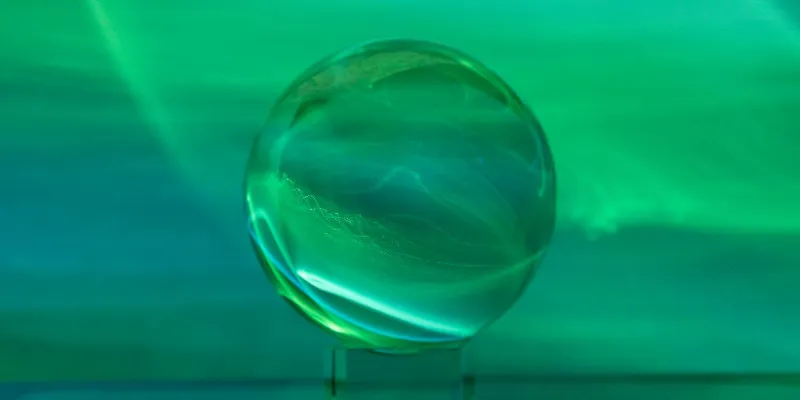 Glaskugel 8