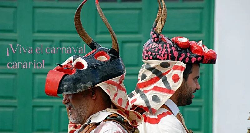 EDCAN_PK_NR.1_ Nr. 1.1. _Serie „¡Viva el Carnaval Canario!“. LOS DIABLETES DE TEGUISE. DIE TEUFELSMASKEN AUF LANZAROTE _Postkarten/postales/postcards