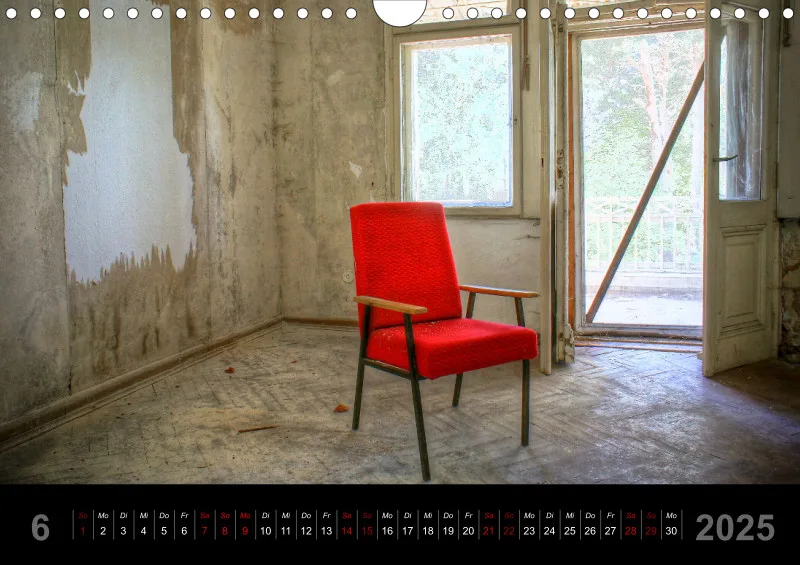 Stühle/Sessel in Lost Places - A4 - 2025