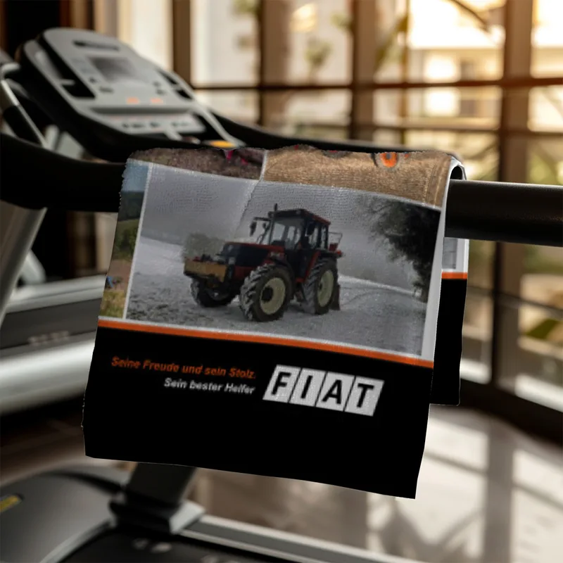 FIAT / FIATAGRI Handtuch 2023 / 100x50 cm / Gesäumt