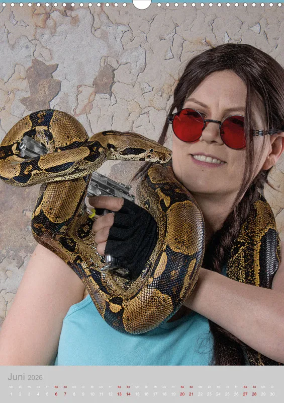 Zeitlose Eleganz trifft Abenteuer – der Lara-Croft-Cosplay-Kalender