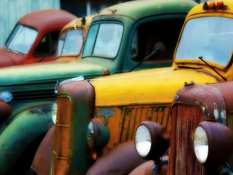 Farbenfrohe alte US Cars