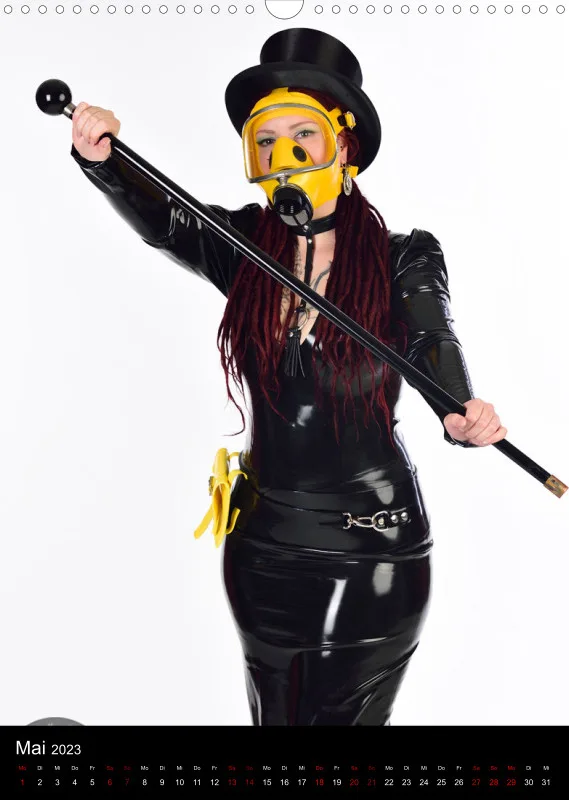 Gasmask Goddes A4 hoch
