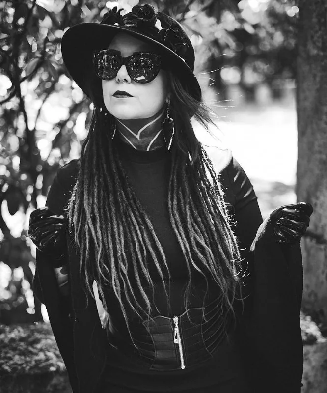 Femme Portrait