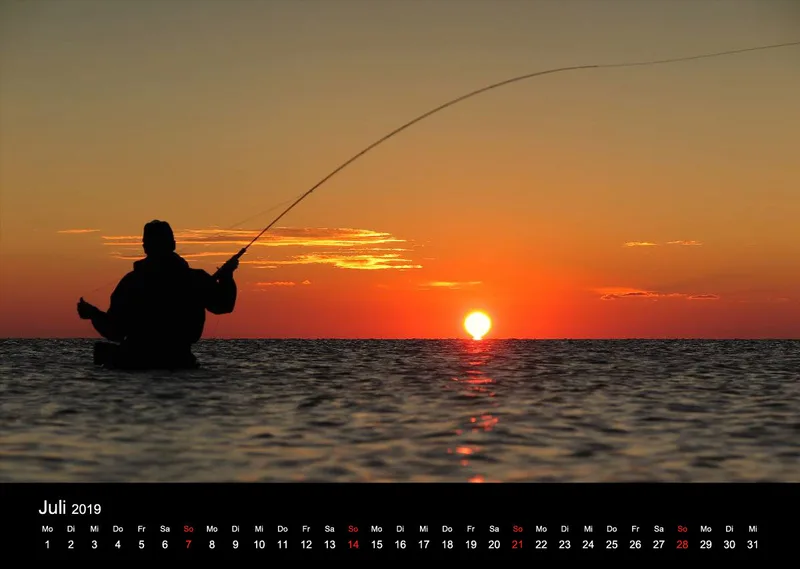 2019 (Design 16') Wandkalender mit schwarzem Kalendarium