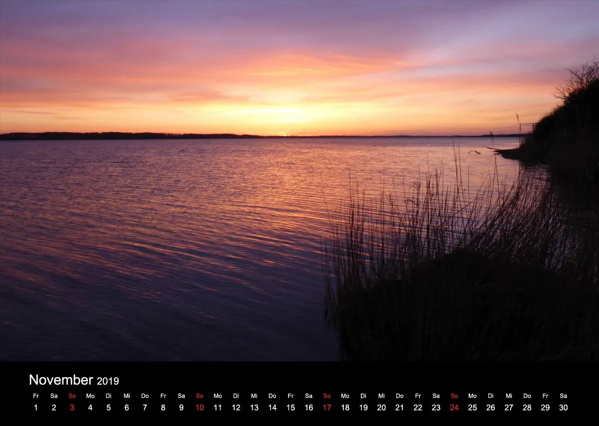2019 (Design 16') Wandkalender mit schwarzem Kalendarium