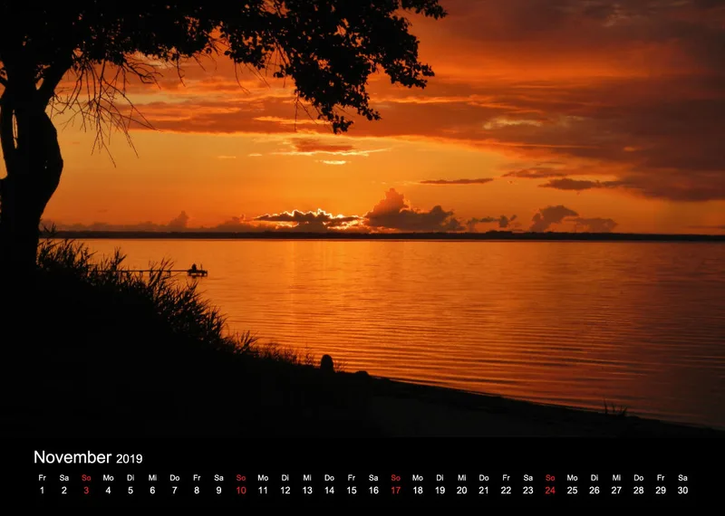 2019 (Design 18') Wandkalender mit schwarzem Kalendarium