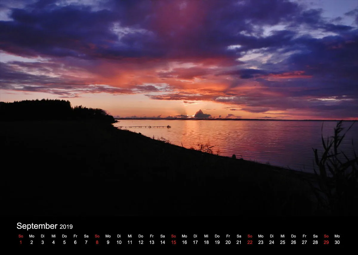 2019 (Design 18') Wandkalender mit schwarzem Kalendarium