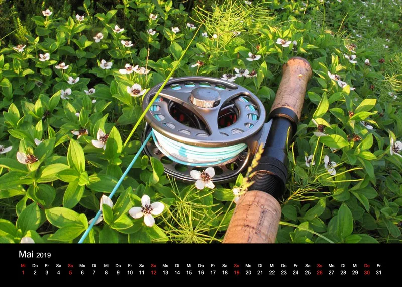 2019 (Design 15') Wandkalender mit schwarzem Kalendarium