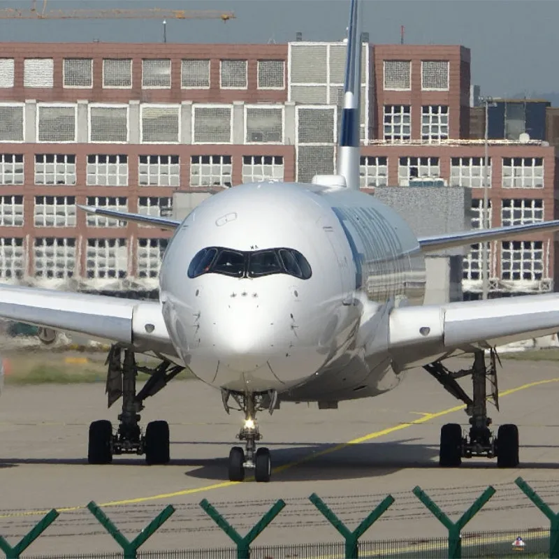Boeing 747 & Airbus A350 Motiv – Queen of the Sky trifft Modern Airliner