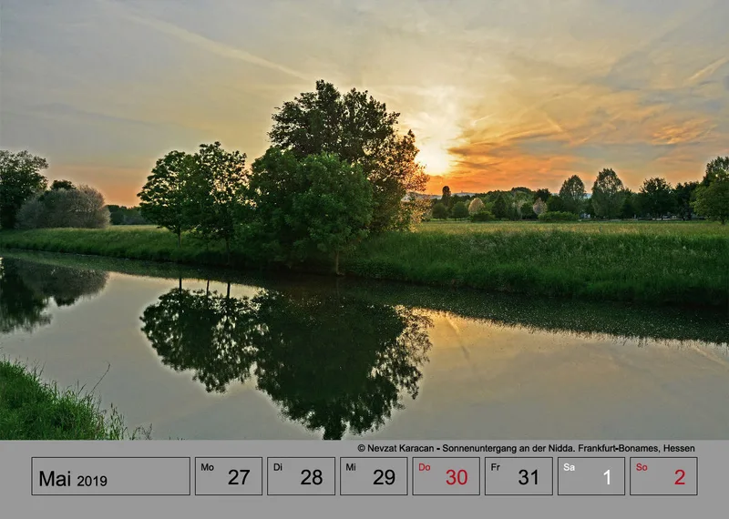 Wochenkalender auf grauem Hintergrund A4