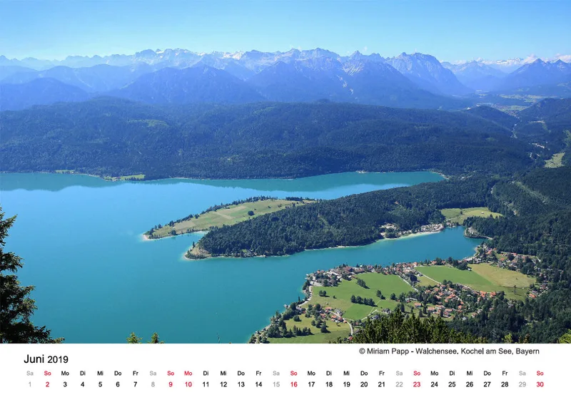 Monatskalender auf hellem Hintergrund A5