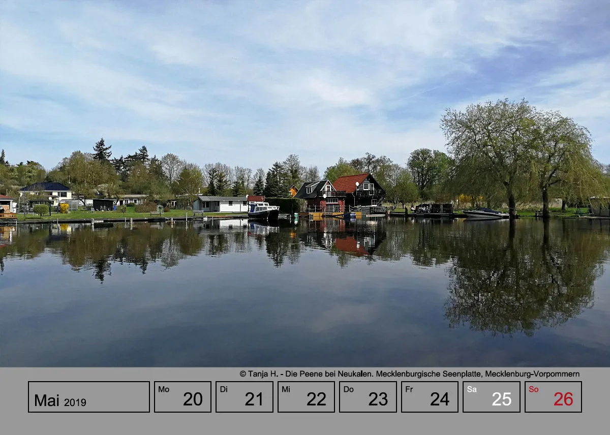 Tisch-Wochenkalender auf grauem Hintergrund A5