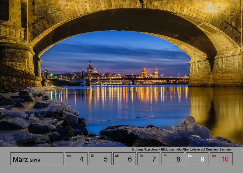 Wochenkalender auf grauem Hintergrund A4