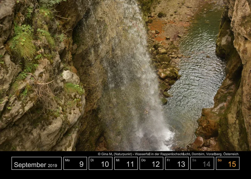 Tisch-Wochenkalender auf schwarzem Hintergrund A5