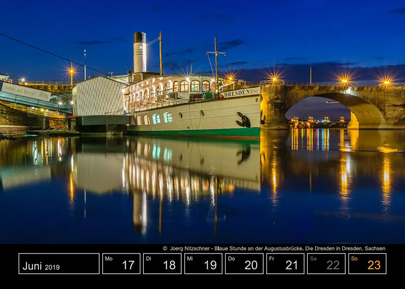 Wochenkalender auf schwarzem Hintergrund A5