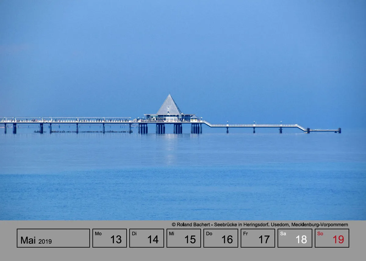 Tisch-Wochenkalender auf grauem Hintergrund A5