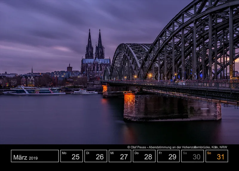 Tisch-Wochenkalender auf schwarzem Hintergrund A5