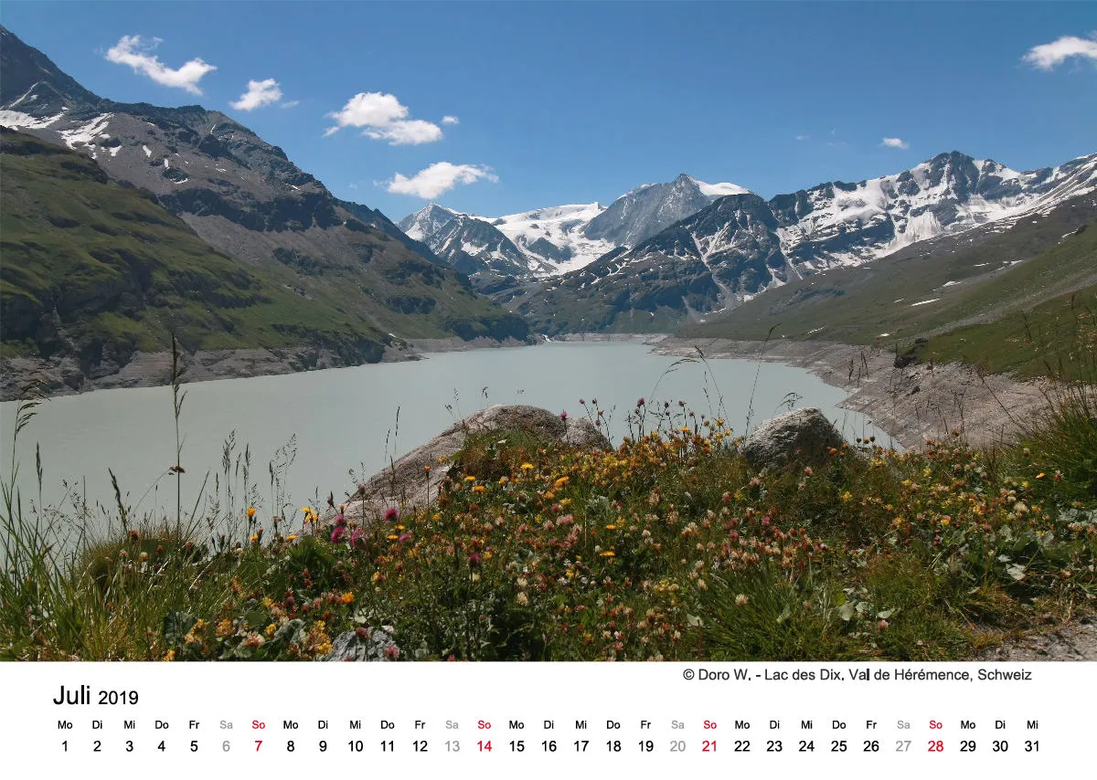 Monatskalender auf hellem Hintergrund A3