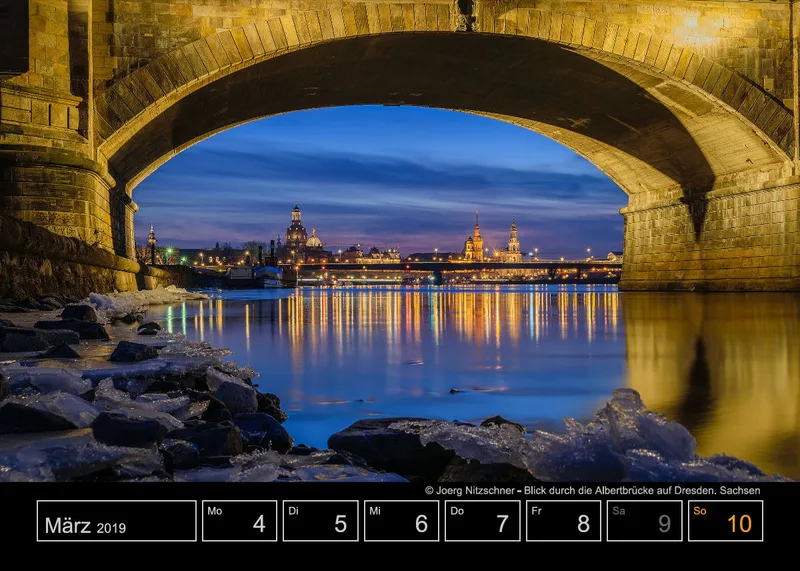 Wochenkalender auf schwarzem Hintergrund A5