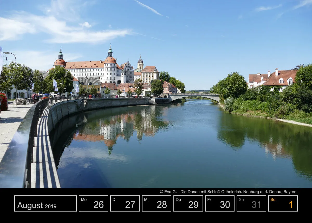 Tisch-Wochenkalender auf schwarzem Hintergrund A5