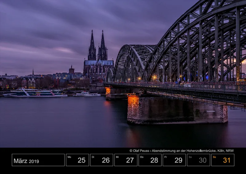 Wochenkalender auf schwarzem Hintergrund A3