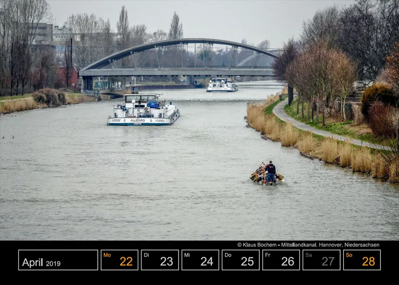 Wochenkalender auf schwarzem Hintergrund A5
