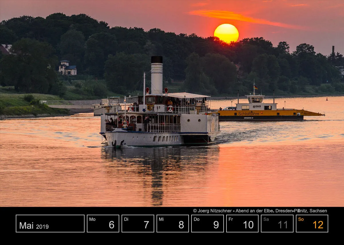 Wochenkalender auf schwarzem Hintergrund A5