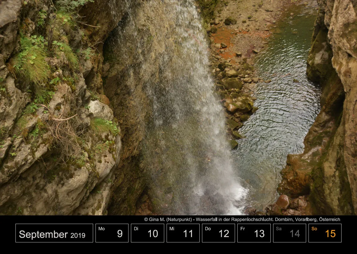 Wochenkalender auf schwarzem Hintergrund A4