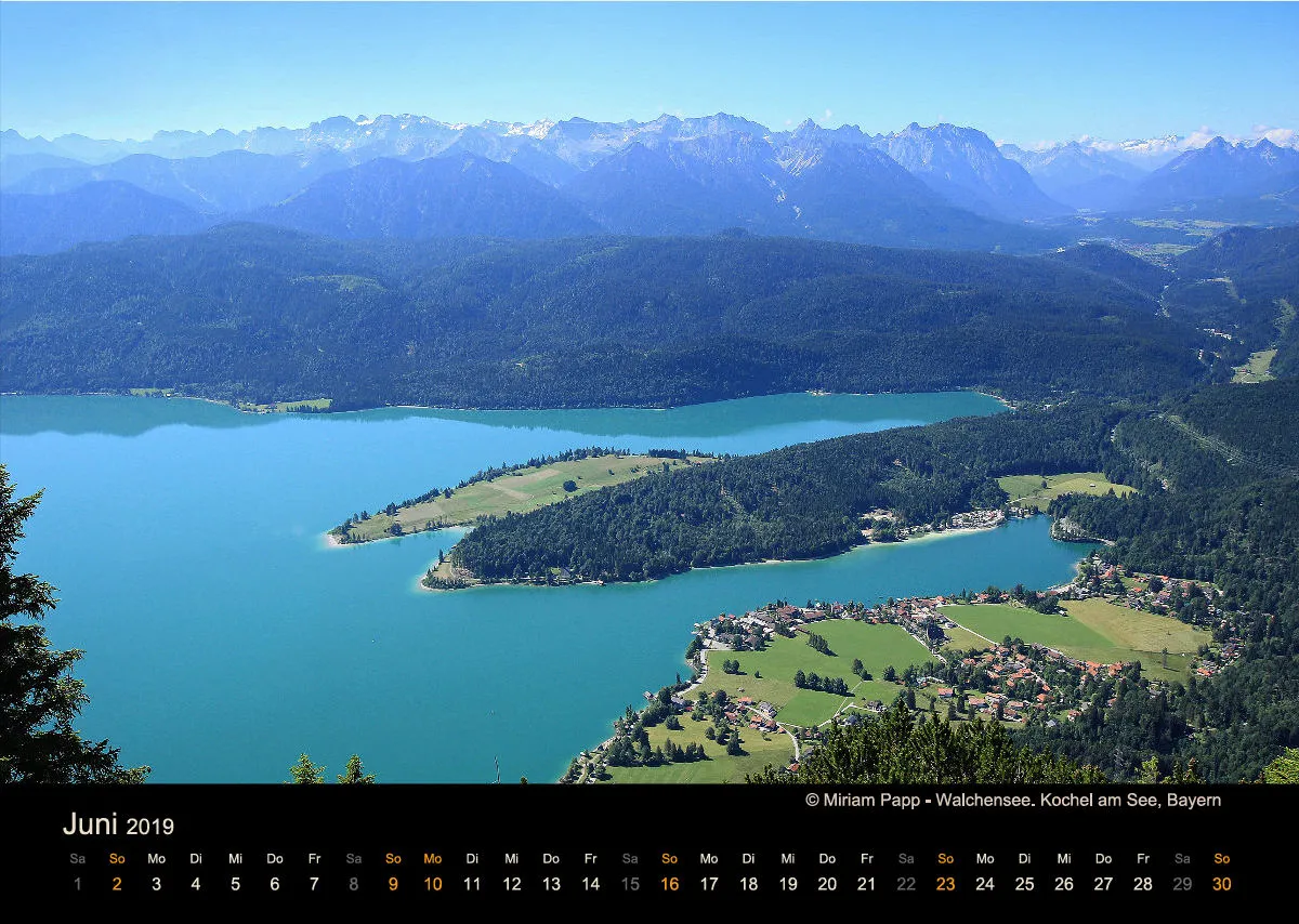 Monatskalender auf schwarzem Hintergrund A3 /