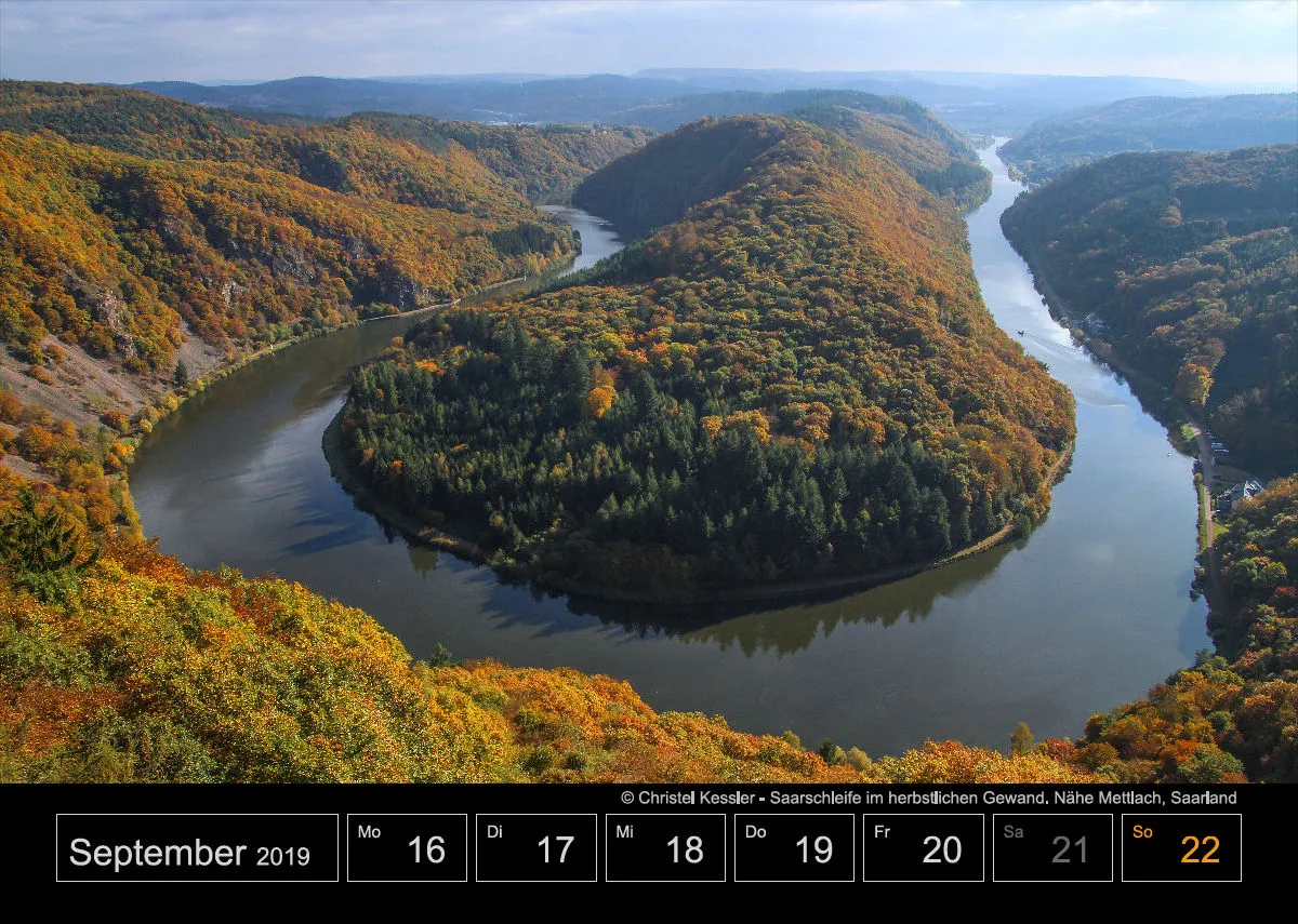Wochenkalender auf schwarzem Hintergrund A4