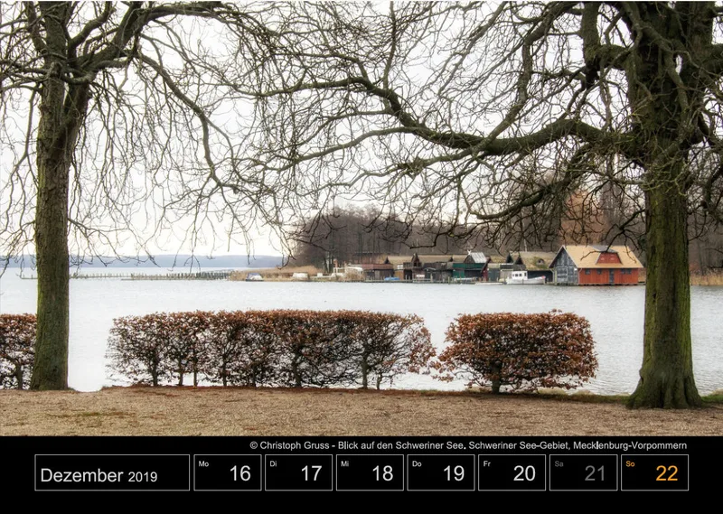 Wochenkalender auf schwarzem Hintergrund A3