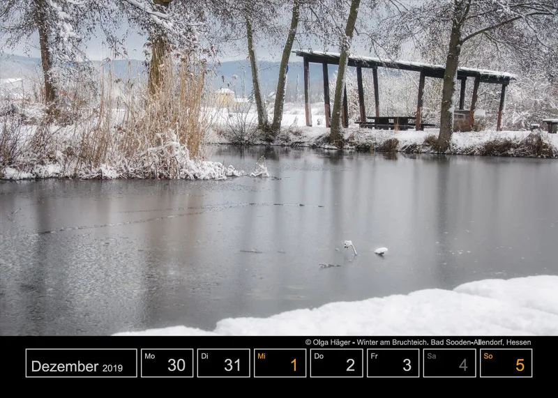 Tisch-Wochenkalender auf schwarzem Hintergrund A5