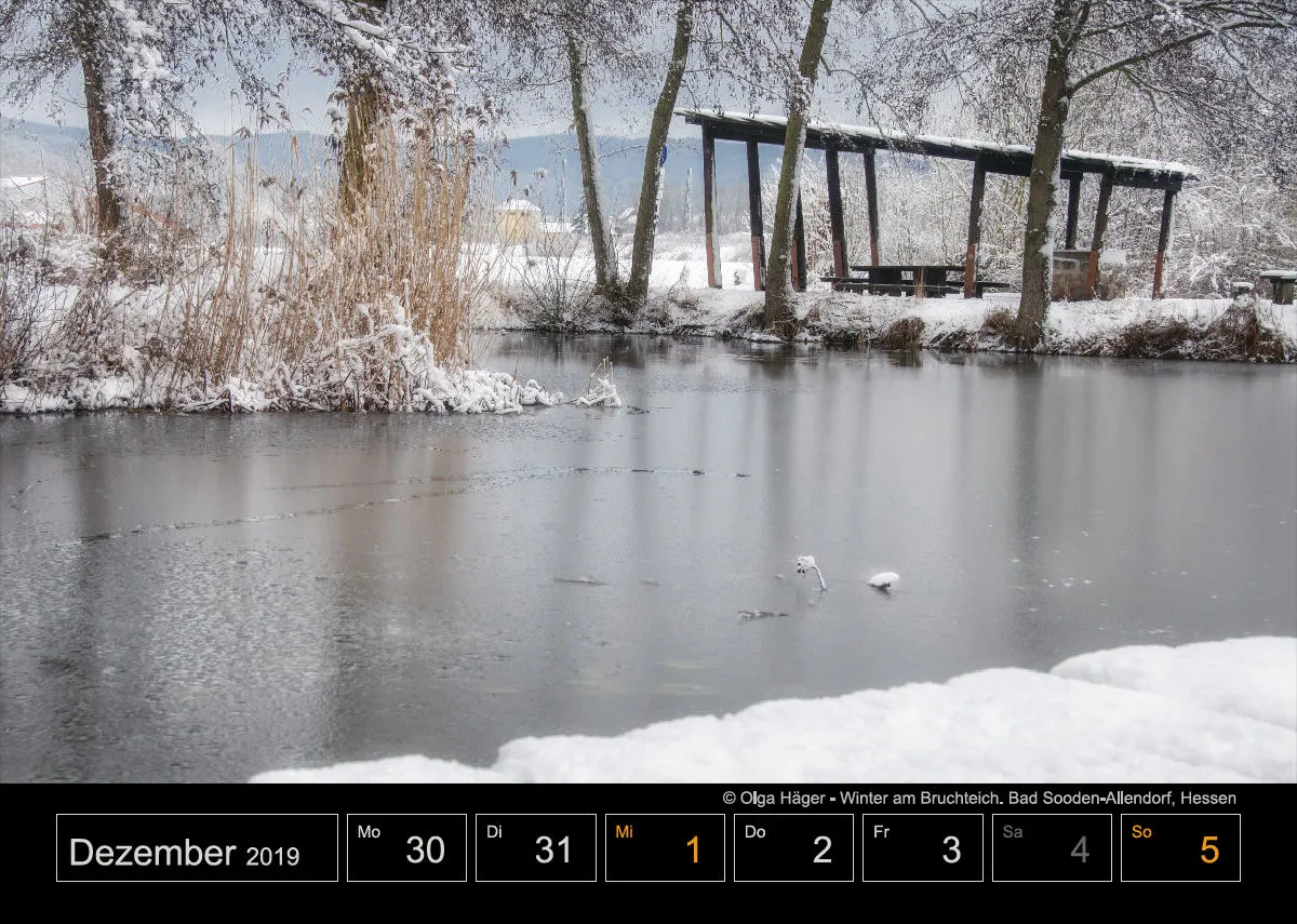 Wochenkalender auf schwarzem Hintergrund A4