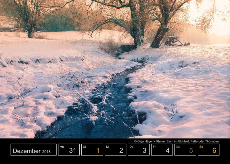 Tisch-Wochenkalender auf schwarzem Hintergrund A5