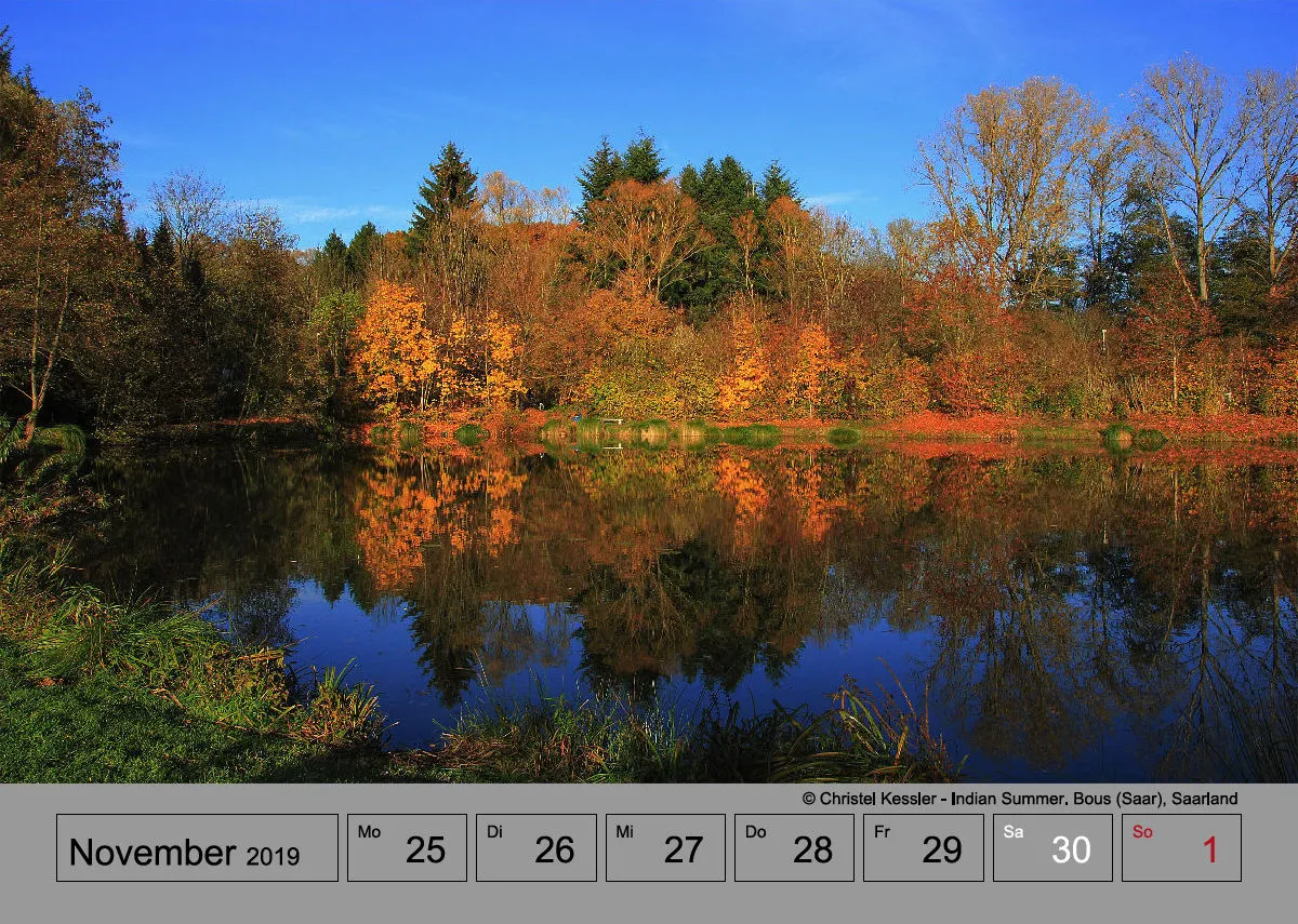Wochenkalender auf grauem Hintergrund A4