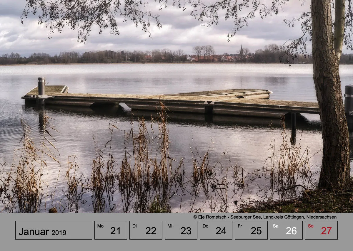 Wochenkalender auf grauem Hintergrund A4