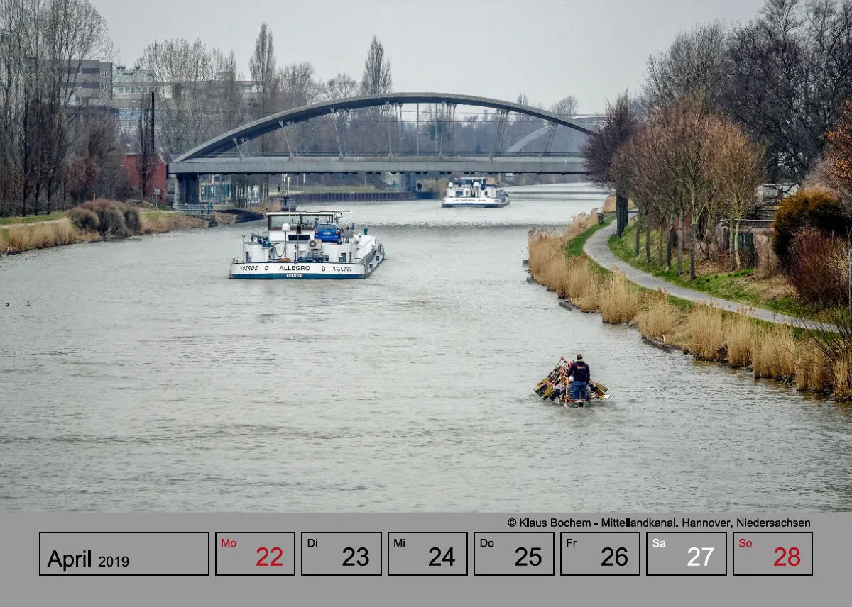 Tisch-Wochenkalender auf grauem Hintergrund A5