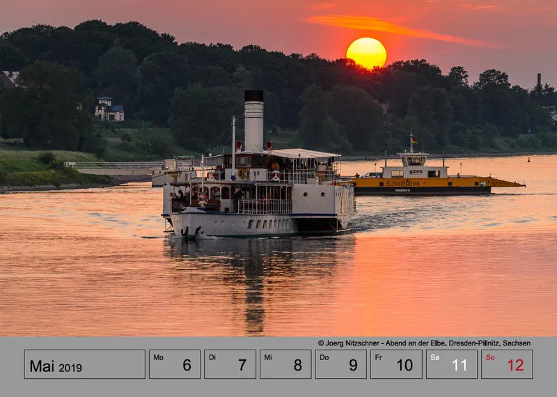 Wochenkalender auf grauem Hintergrund A4