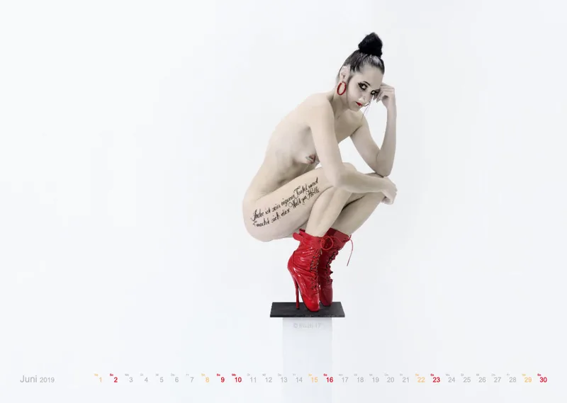 Fotokalender / Der Teufel steckt im Detail: Von Engeln & Teufeln