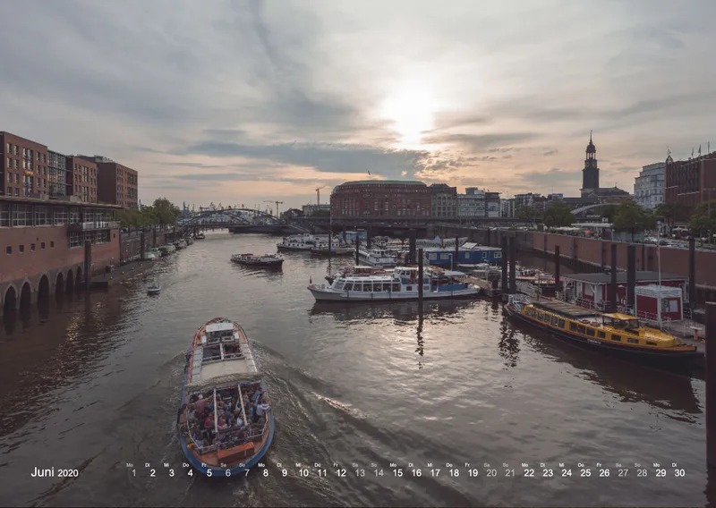 HAMBURG - IN LOVE WITH THE CITY 2020 - A2 Wandkalender