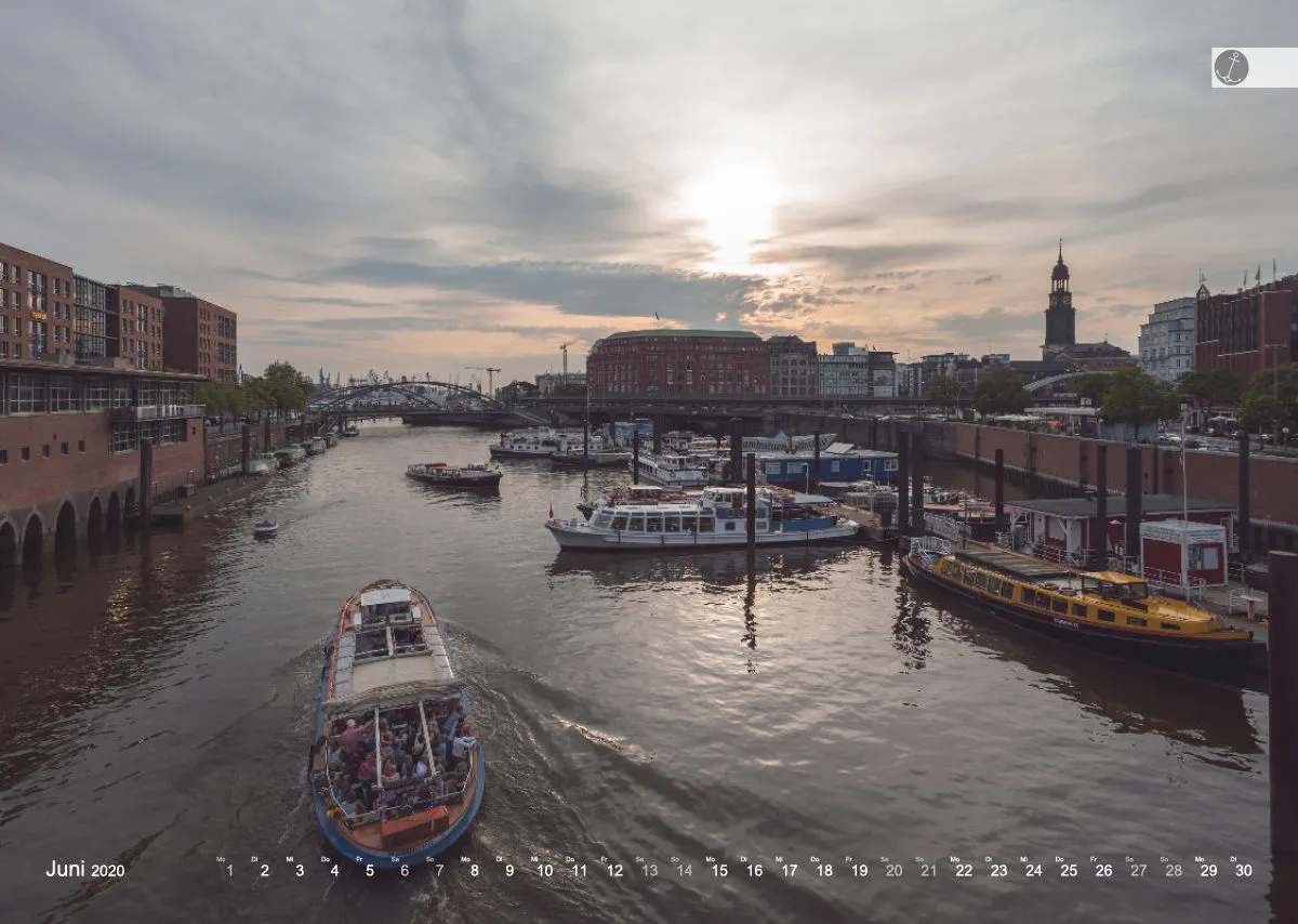 HAMBURG - IN LOVE WITH THE CITY 2020 - A3 Wandkalender