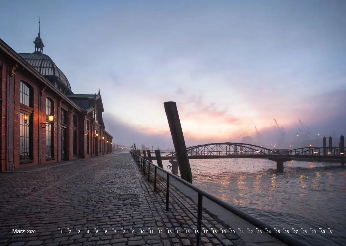 HAMBURG - IN LOVE WITH THE CITY 2020 - A3 Wandkalender